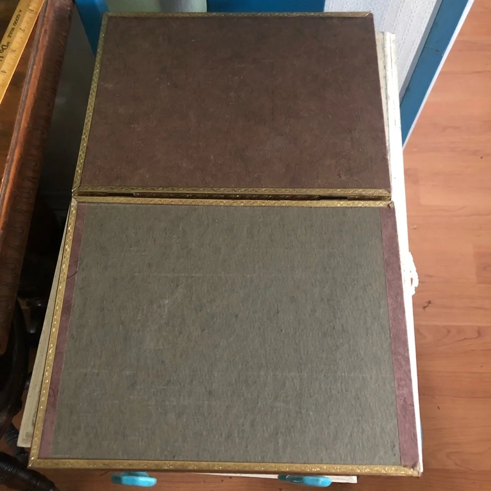 Vintage Bi-fold Brass 8x10 Photo Picture Frame